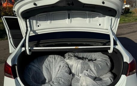 Hyundai Solaris II рестайлинг, 2019 год, 1 350 000 рублей, 4 фотография