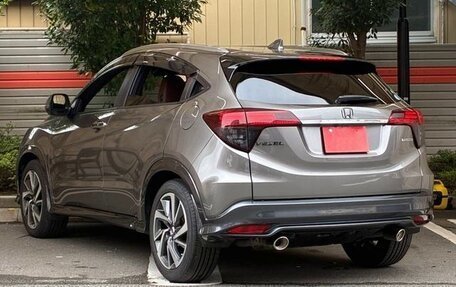 Honda Vezel, 2021 год, 1 432 000 рублей, 6 фотография