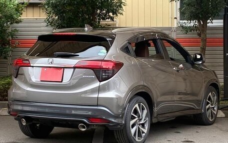 Honda Vezel, 2021 год, 1 432 000 рублей, 4 фотография