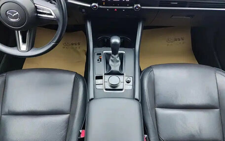 Mazda 3, 2022 год, 1 600 000 рублей, 10 фотография