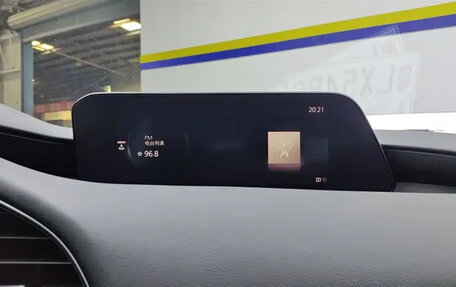 Mazda 3, 2022 год, 1 600 000 рублей, 9 фотография