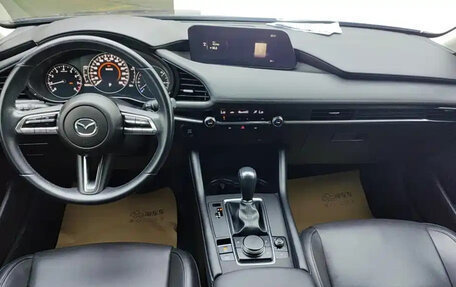 Mazda 3, 2022 год, 1 600 000 рублей, 8 фотография