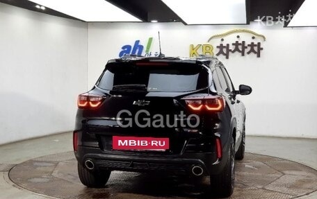 Chevrolet TrailBlazer, 2023 год, 2 100 000 рублей, 3 фотография