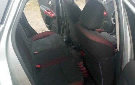 Nissan Juke II, 2012 год, 930 000 рублей, 23 фотография