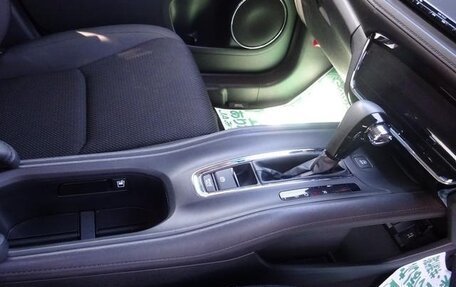 Honda Vezel, 2019 год, 1 520 000 рублей, 11 фотография