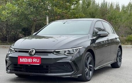 Volkswagen Golf VIII, 2021 год, 1 928 058 рублей, 3 фотография