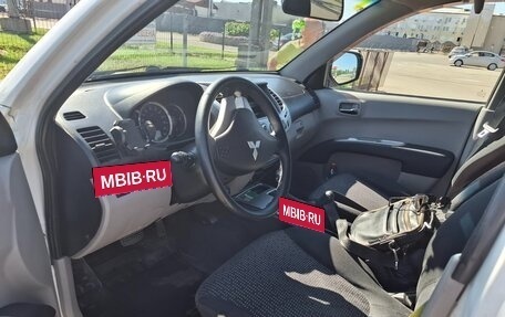 Mitsubishi L200 IV рестайлинг, 2011 год, 1 300 000 рублей, 3 фотография