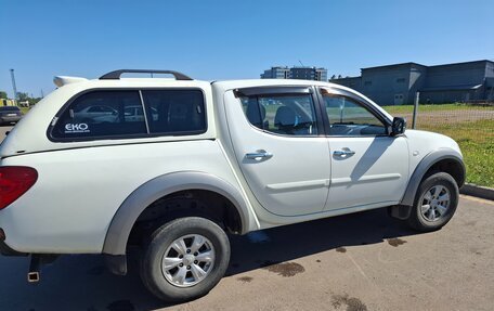 Mitsubishi L200 IV рестайлинг, 2011 год, 1 300 000 рублей, 12 фотография