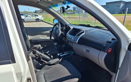 Mitsubishi L200 IV рестайлинг, 2011 год, 1 300 000 рублей, 10 фотография