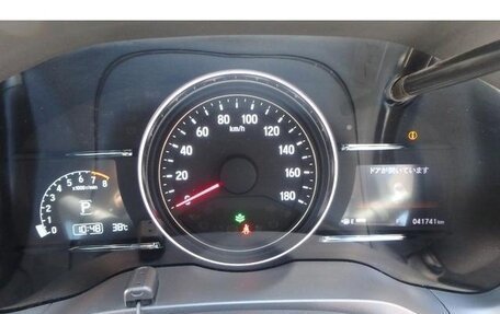 Honda Vezel, 2020 год, 1 620 000 рублей, 10 фотография