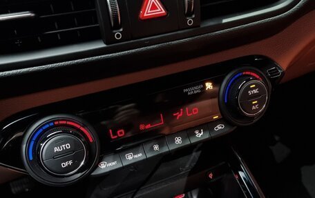 KIA K3, 2022 год, 1 640 000 рублей, 18 фотография