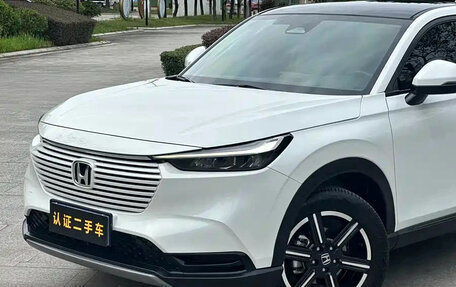 Honda Vezel, 2024 год, 1 900 000 рублей, 8 фотография