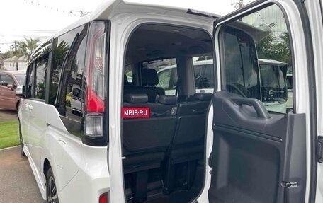 Honda Stepwgn IV, 2021 год, 2 300 000 рублей, 12 фотография