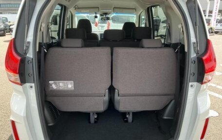 Honda Freed II, 2022 год, 1 900 000 рублей, 17 фотография