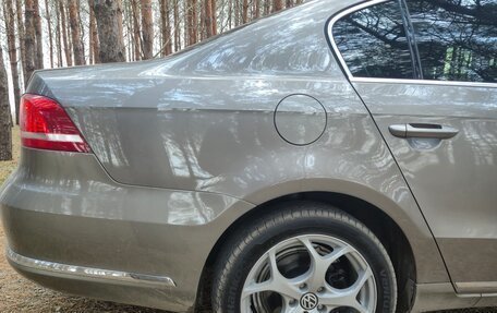 Volkswagen Passat B7, 2011 год, 980 000 рублей, 4 фотография