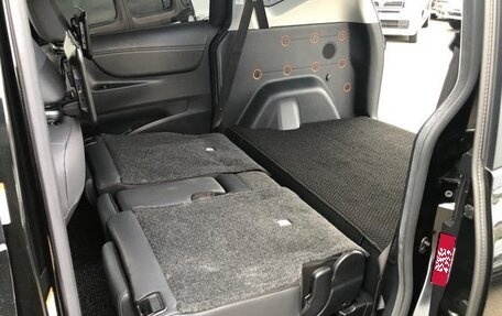 Toyota Sienta II, 2022 год, 1 070 000 рублей, 16 фотография