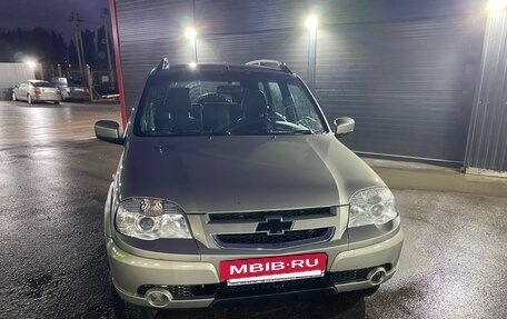 Chevrolet Niva I рестайлинг, 2013 год, 650 000 рублей, 3 фотография