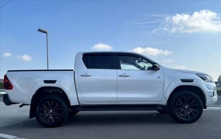 Toyota Hilux VIII, 2024 год, 4 600 000 рублей, 5 фотография