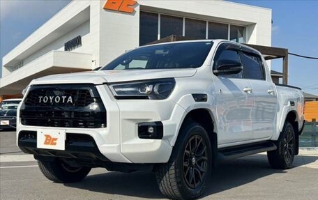 Toyota Hilux VIII, 2024 год, 4 600 000 рублей, 3 фотография