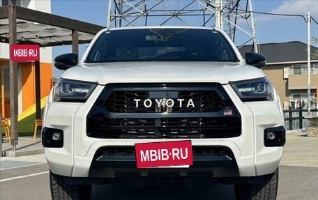Toyota Hilux VIII, 2024 год, 4 600 000 рублей, 2 фотография