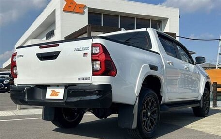 Toyota Hilux VIII, 2024 год, 4 600 000 рублей, 8 фотография