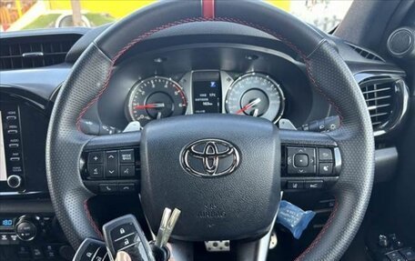 Toyota Hilux VIII, 2024 год, 4 600 000 рублей, 11 фотография