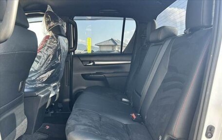 Toyota Hilux VIII, 2024 год, 4 600 000 рублей, 18 фотография