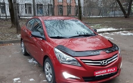 Hyundai Solaris II рестайлинг, 2014 год, 730 000 рублей, 3 фотография