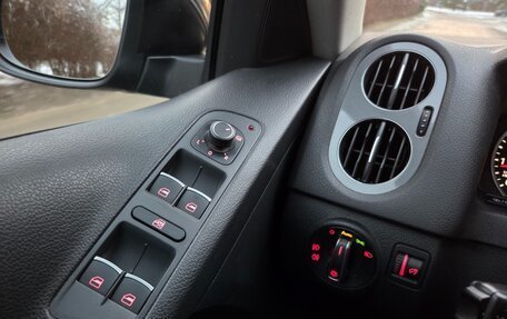 Volkswagen Tiguan I, 2015 год, 1 790 000 рублей, 14 фотография