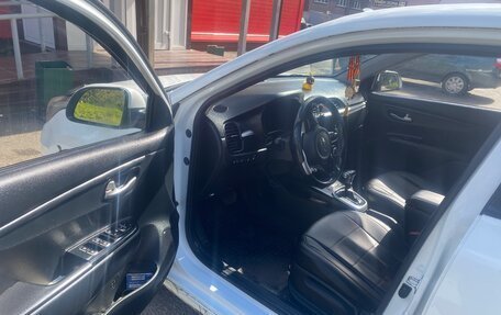 KIA Rio IV, 2018 год, 10 000 000 рублей, 9 фотография