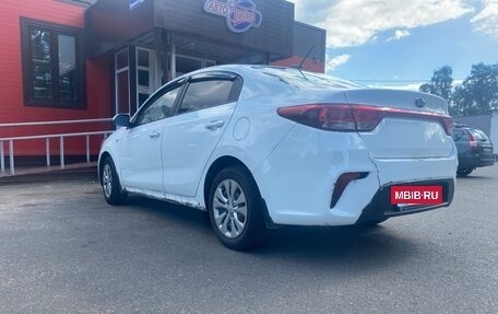 KIA Rio IV, 2018 год, 10 000 000 рублей, 13 фотография