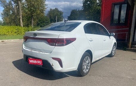 KIA Rio IV, 2018 год, 10 000 000 рублей, 27 фотография