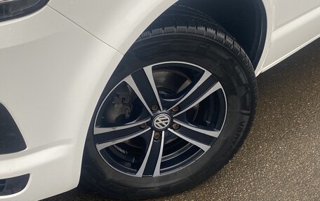 Volkswagen Caravelle T6 рестайлинг, 2018 год, 3 150 000 рублей, 3 фотография