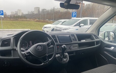 Volkswagen Caravelle T6 рестайлинг, 2018 год, 3 150 000 рублей, 4 фотография