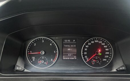 Volkswagen Caravelle T6 рестайлинг, 2018 год, 3 150 000 рублей, 9 фотография