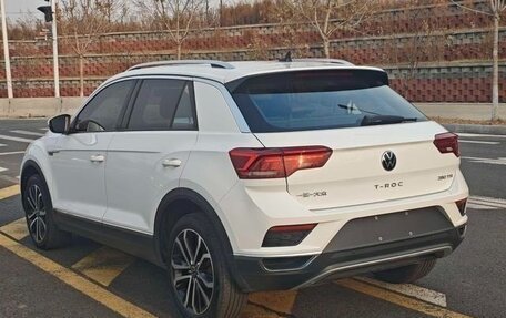 Volkswagen T-Roc I, 2021 год, 1 400 000 рублей, 5 фотография