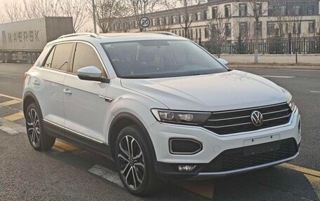 Volkswagen T-Roc I, 2021 год, 1 400 000 рублей, 3 фотография