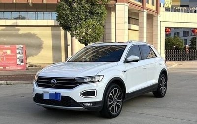 Volkswagen T-Roc I, 2021 год, 1 400 000 рублей, 1 фотография