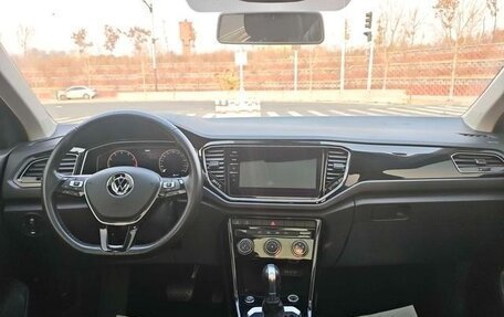 Volkswagen T-Roc I, 2021 год, 1 400 000 рублей, 7 фотография