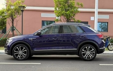 Volkswagen T-Roc I, 2021 год, 1 400 000 рублей, 7 фотография