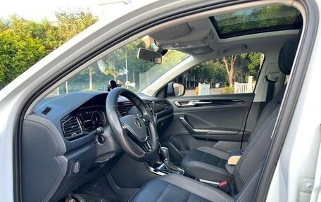 Volkswagen T-Roc I, 2021 год, 1 400 000 рублей, 8 фотография