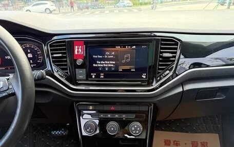 Volkswagen T-Roc I, 2021 год, 1 400 000 рублей, 12 фотография