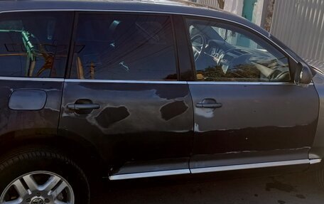 Volkswagen Touareg III, 2004 год, 800 000 рублей, 4 фотография