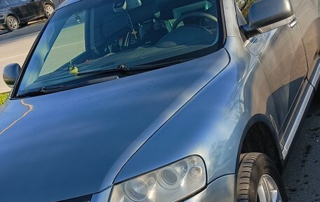 Volkswagen Touareg III, 2004 год, 800 000 рублей, 2 фотография