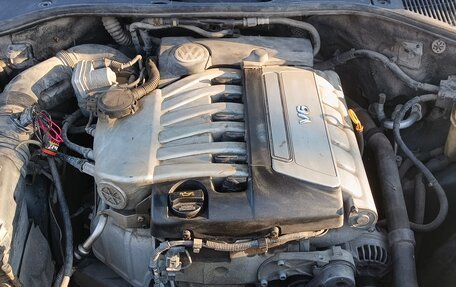 Volkswagen Touareg III, 2004 год, 800 000 рублей, 9 фотография