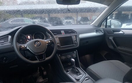 Volkswagen Tiguan II, 2017 год, 2 150 000 рублей, 4 фотография