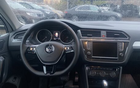 Volkswagen Tiguan II, 2017 год, 2 150 000 рублей, 6 фотография