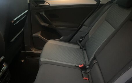 Volkswagen Tiguan II, 2017 год, 2 150 000 рублей, 14 фотография