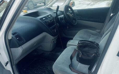 Toyota Opa I рестайлинг, 2001 год, 450 000 рублей, 6 фотография