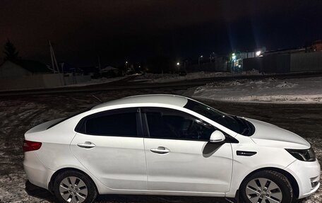 KIA Rio III рестайлинг, 2013 год, 850 000 рублей, 3 фотография